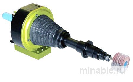 Робот снимает заусенцы