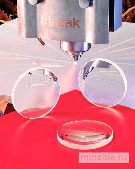 Линзы из плавленого кварцевого волокна оператор может менять сам