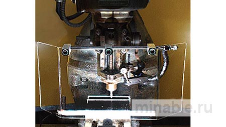 Защитные ограждения станков со встроенной светодиодной подсветкой