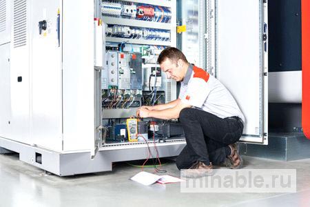 Plant Manager поддерживает станки в рабочем состоянии