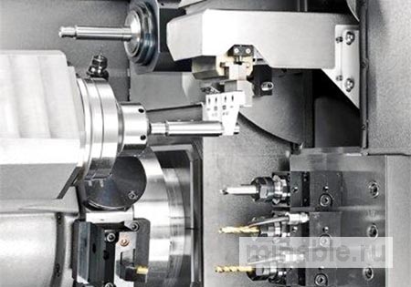 Токарно-фрезерный станок с подвижной шпиндельной бабкой TNL32 от компании TRAUB