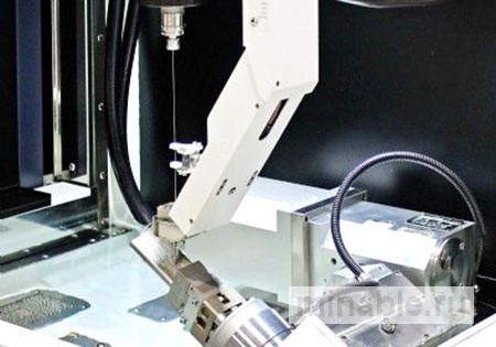 Станок для электроэрозионной обработки металлов EDBV3 от компании Makino осуществляет обработку в 7 раз быстрее