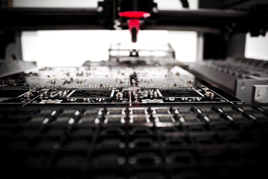 Роботы в промышленности: тренд или необходимость