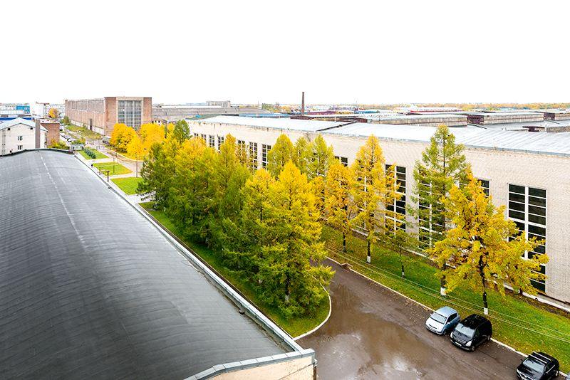 ЛЭЗ продолжает традиции