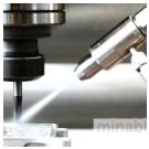 Одновременное смазывание, охлаждение и очистка с помощью углекислотных кристаллов